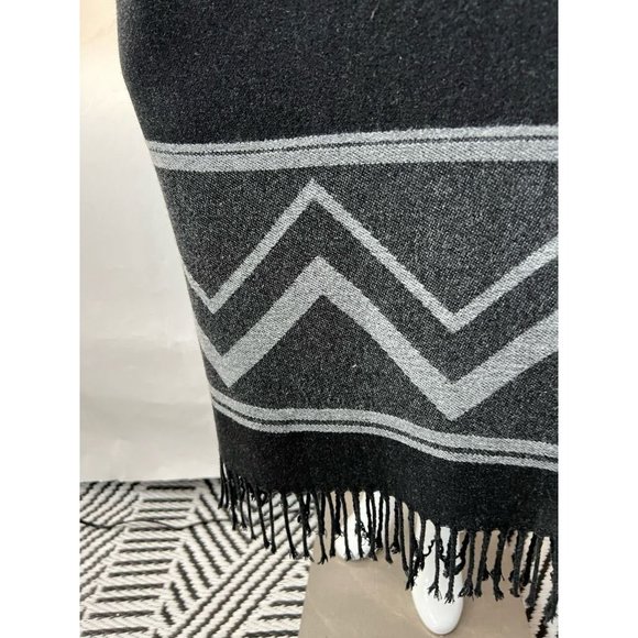 Nine & Co Womens Wrap Skirt Black Gray Chevron Long Maxi Fringe Wool Blend 10 - Picture 3 of 12